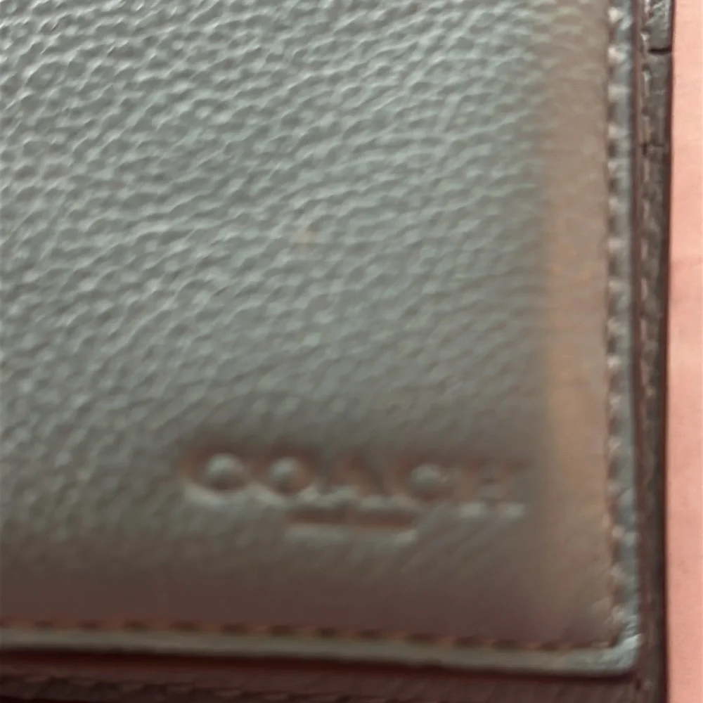Coach Navy and Blue Leather men’s Tri fold wallet brand new